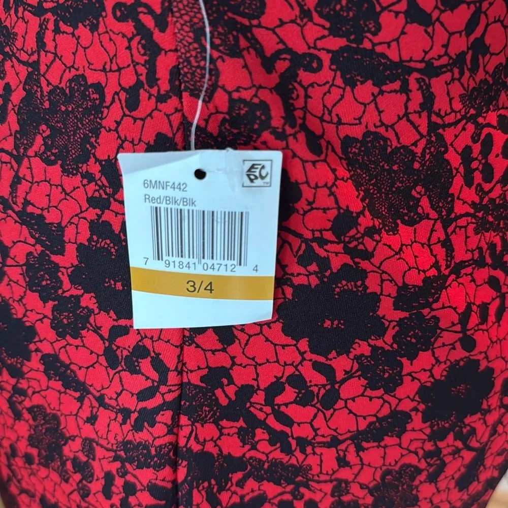 Red and Black Dress - Picture 6 of 6